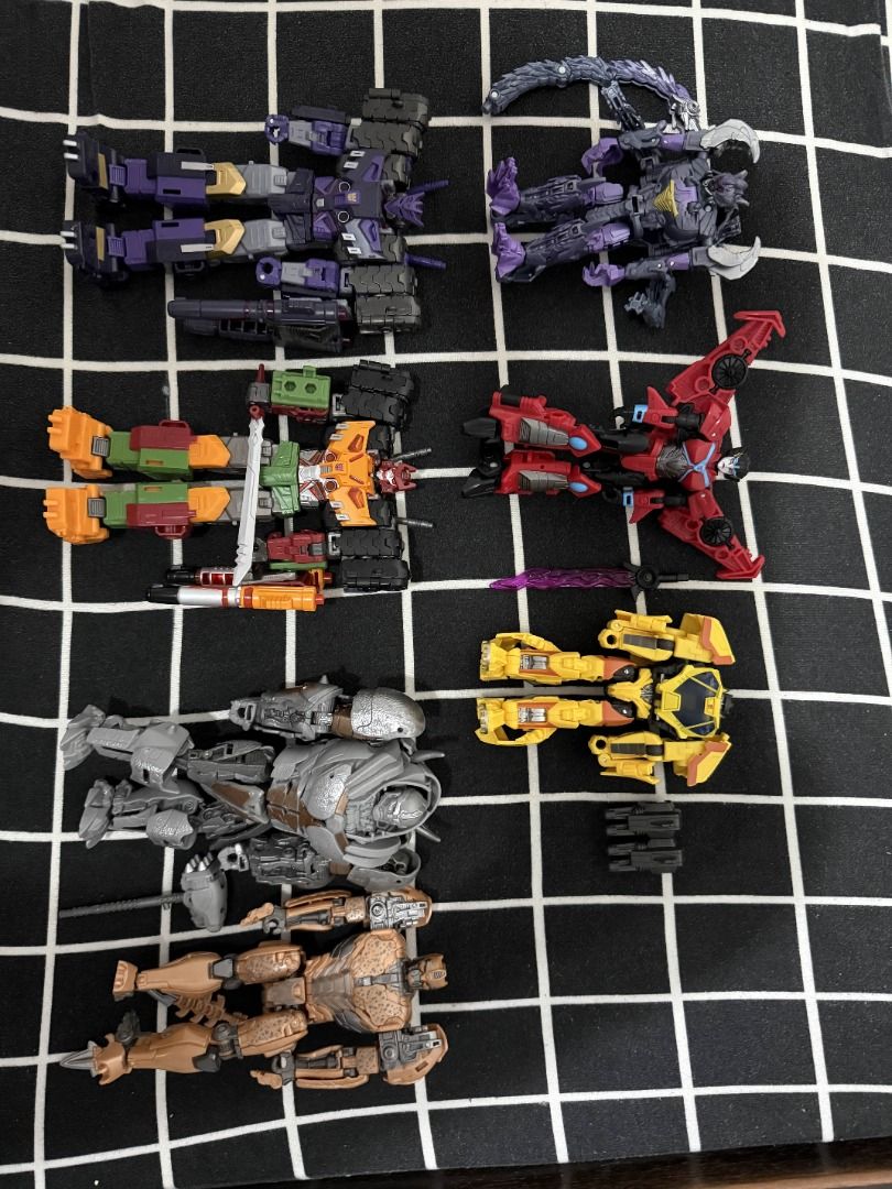 (PRICES UPDATED 11/26/25) Transformers Studio Series / WFC - BATCH SALE (Category: Figurines & Statues) located in Cavite. Submitted by ifonlyhanzw (Listing ID 1404858836, Image 2). Description: TRANSFORMERS STUDIO SERIES and WFC All Price: PHP5,000.00 (Negotiable, Offer your price.) (For Non-reserved) Includes: (All Back in Box) Studio Series 12 Brawl 07 - PHP1800 Studio Series Freezer ROTB - 500 Siege WFC Chromia - PHP800 Kingdom WFC Ultra Magn