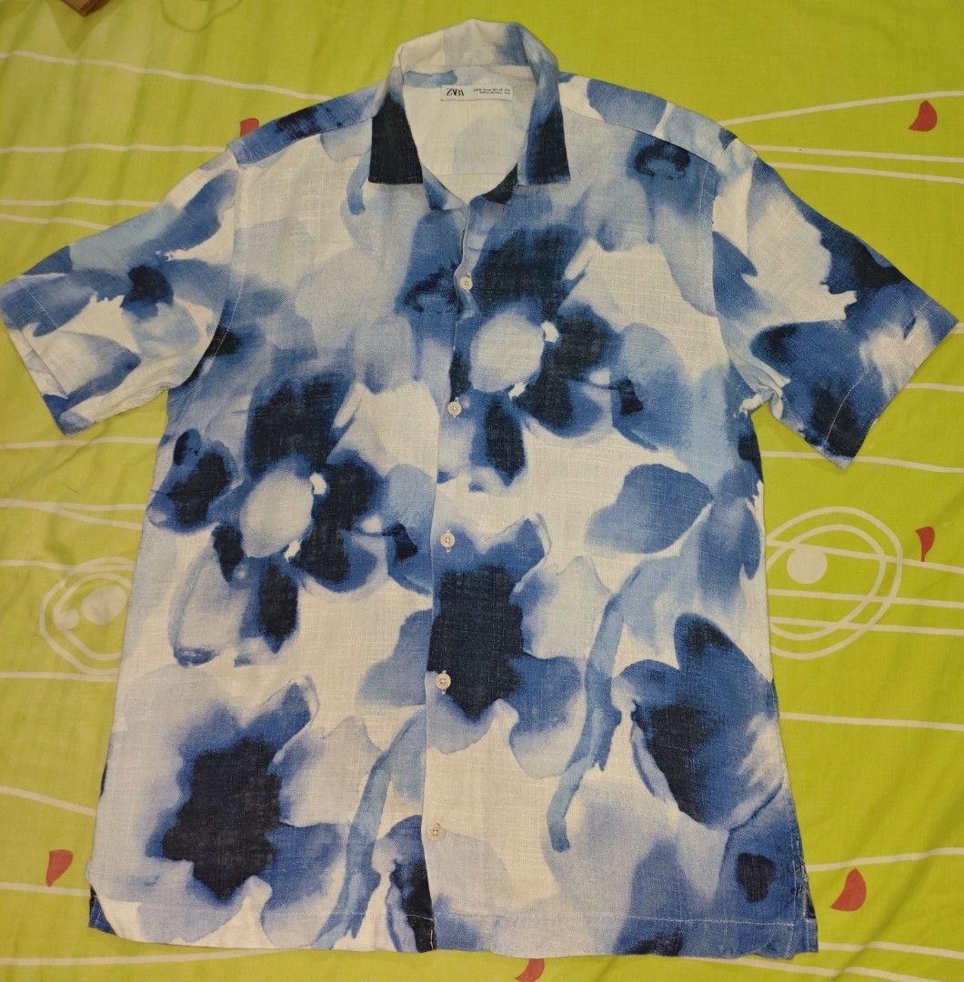 Zara Man set as pack for 1500 (Category: Sets & Coordinates) located in Quezon City. Submitted by benzalonzo30 (Listing ID 1405664907, Image 3). Description: As pack for 1500 Medium large sizes Linen abstract polo Textured oversize shirt Black sando White /stripes tee Blue / yellow stripe tee Slim jeans size 32 Light blue hoodie Width is 21 to 22 No rips and stains Last price no more haggling Please check my profile for other post , pede ipackage