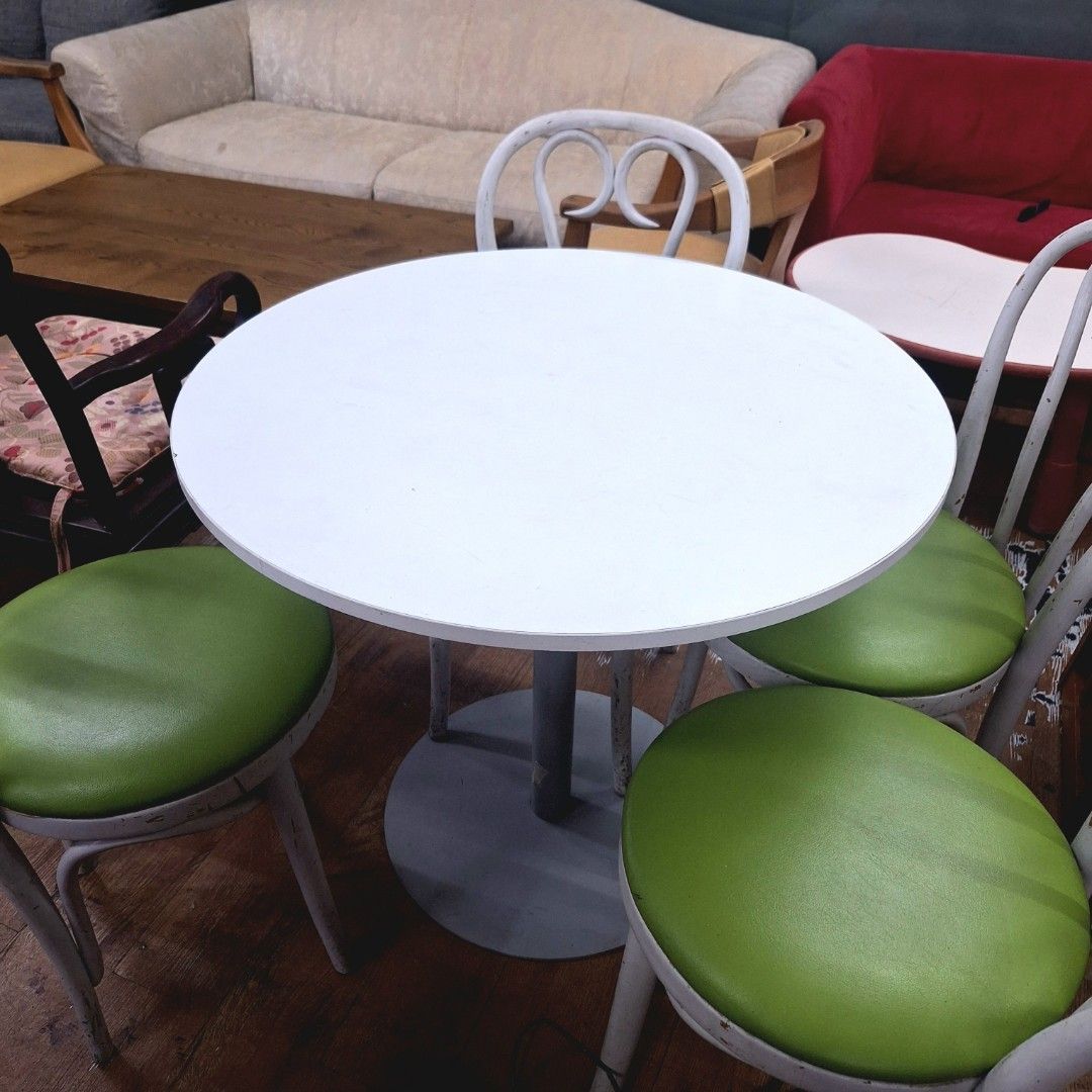 2nd hand Round Dining Table (Category: Tables & Sets) located in Paranaque City. Submitted by feybelhaft (Listing ID 1405789814, Image 3). Description: - Round white table (D80cm x H70cm) - Perfect for small dining areas - Ideal for everyday use.