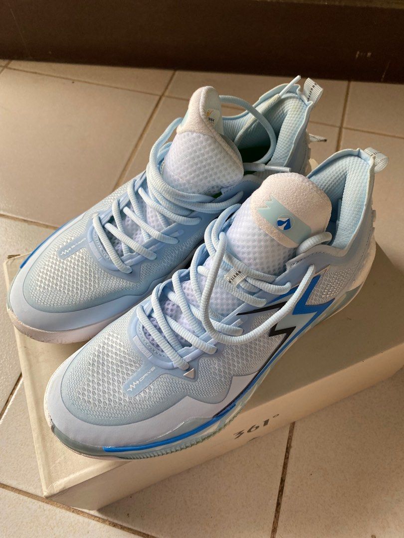 361° Basketball Shoes (Category: Sneakers) located in Davao. Submitted by genmate (Listing ID 1405761450, Image 2). Description: 361 degrees basketball shoes - size: US 9.5M - used 1x - like new.