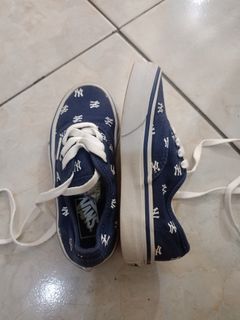 (Kategori: ) berada di . Dikirim oleh hanhan_stuff (ID iklan 1405726046, Gambar 1). Deskripsi: .
