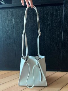 （分類：）位於 。 由 ennaaloue 提交（商品編號 1405739453，圖片 1）。簡介： 。