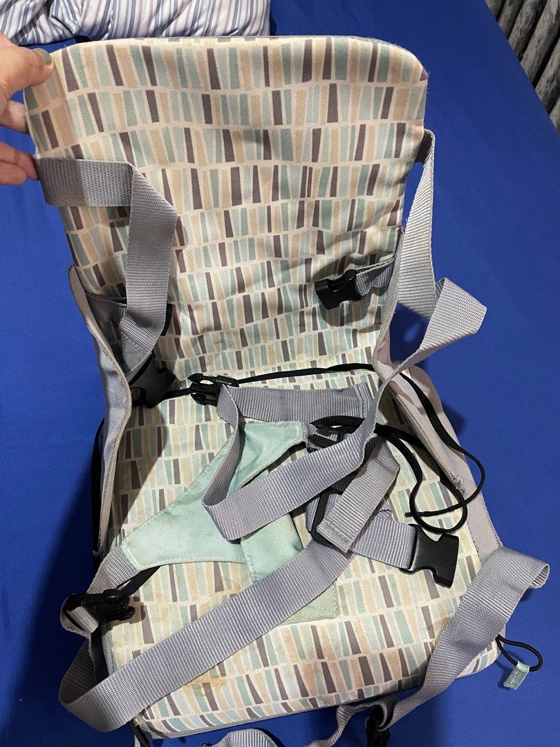 Baby Foldable Chair seat (Category: Other Babies Going Out Needs) located in Pasig City. Submitted by ishyk (Listing ID 1405728019, Image 3). Description: - Handy - Foldable - Lightweight - Needs Cleaning - Washable.