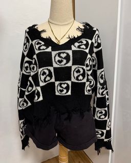 (Category: ) located in . Submitted by ysa.finds (Listing ID 1405838946, Image 1). Description: .
