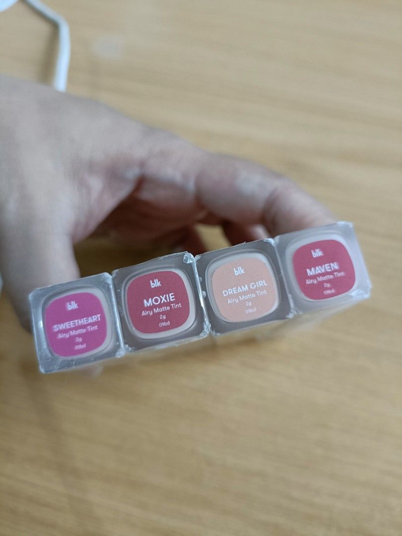 Blk Airy Matte New (Category: Makeup) located in Calamba. Submitted by louisabella2123 (Listing ID 1405805375, Image 2). Description: DREAM GIRL SOLD 🥰.