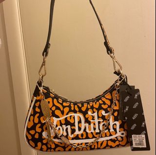 (Category: ) located in . Submitted by ninniiii (Listing ID 1405829621, Image 1). Description: .