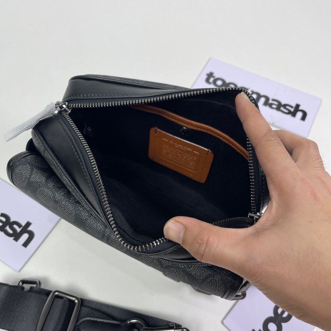 Coach Charter Flap 24 (Category: Luxury Bags & Wallets) located in Manila. Submitted by toesmash (Listing ID 1405896286, Image 3). Description: Brandnew Onhand Authentic Dm to purchase.
