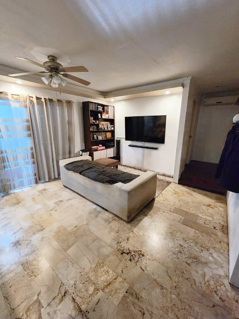 (Category: ) located in . Submitted by cozylist (Listing ID 1361175073, Image 1). Description: .