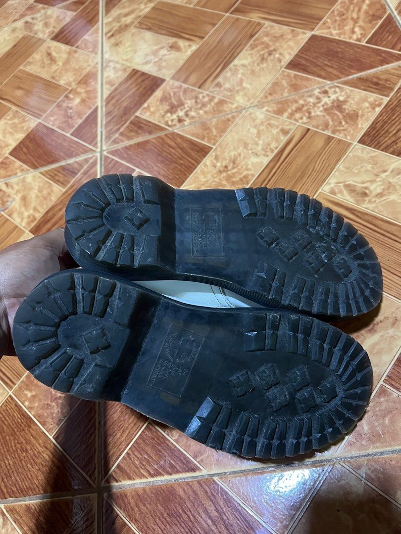 Dr. martens (Category: Loafers) located in Binmaley. Submitted by jayvecatalan21 (Listing ID 1405826644, Image 3). Description: Size 36 Good Condition .