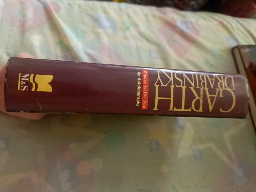 GARTH DRABINKSY CLOSER TO THE SUN (Category: Storybooks) located in Mandaluyong City. Submitted by oldbookssale (Listing ID 1405771570, Image 3). Description: .