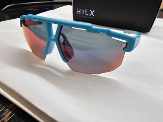 （分類：）位於 。 由 felixly 提交（商品編號 1405807977，圖片 1）。簡介： 。