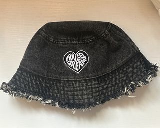 （分類：）位於 。 由 tszyo 提交（商品編號 1405797955，圖片 1）。簡介： 。