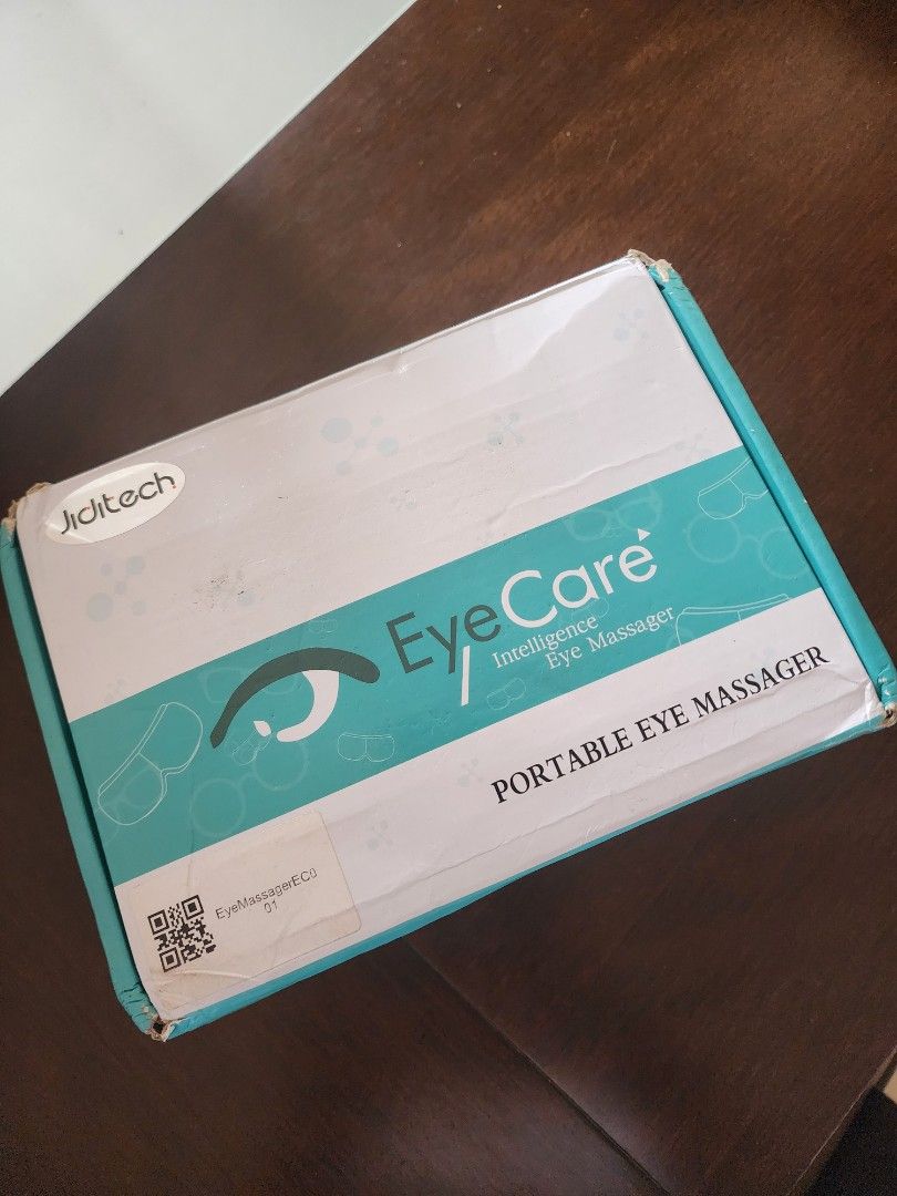 JidiTech Eye Care Portable Eye Massager (Category: Face Care) located in Calamba. Submitted by minabubu (Listing ID 1405717304, Image 3). Description: RFS: found another gift for our secret santa - Unused condition - Includes original box, manual, charging cable, and carrying pouch - Stylish white and gray design - Bluetooth enabled - Designed for eye care and relaxation.