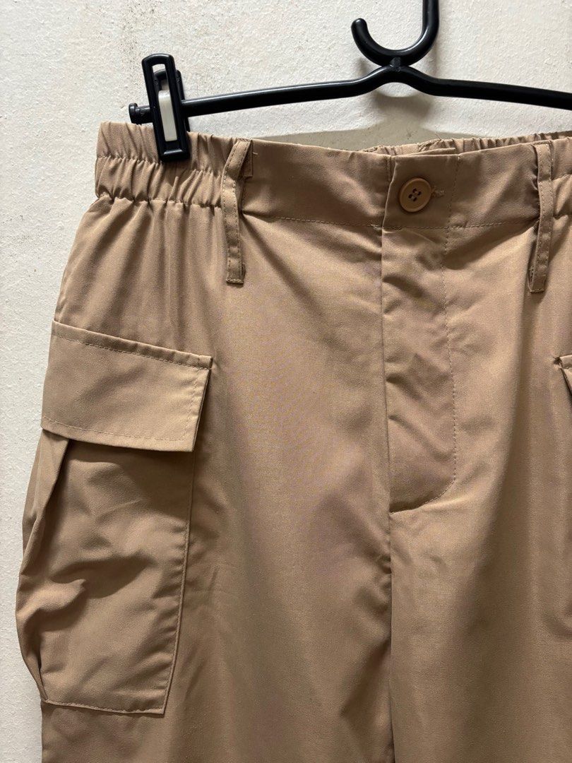 Khaki Cargo Pants (Category: Other Bottoms) located in Paranaque City. Submitted by cathsudon (Listing ID 1405716774, Image 3). Description: > Comfy and good for casual days > Stretchable, elastic waist band > Message for WW > Rfs: Decluttering > Price is negotiable MOP: GCash/BPI via QR (will be provided once I accept the price offered) Delivery: Grab or Lalamove Delivery fee will be shouldered by Buyer.
