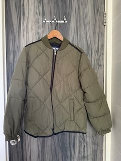 (Category: ) located in . Submitted by thisyardsale (Listing ID 1405772048, Image 1). Description: .