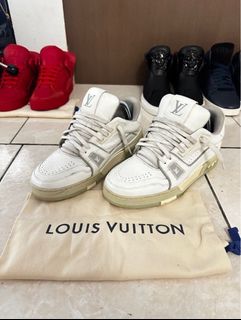 (Category: ) located in . Submitted by hypebeastking_ (Listing ID 1405754582, Image 1). Description: .