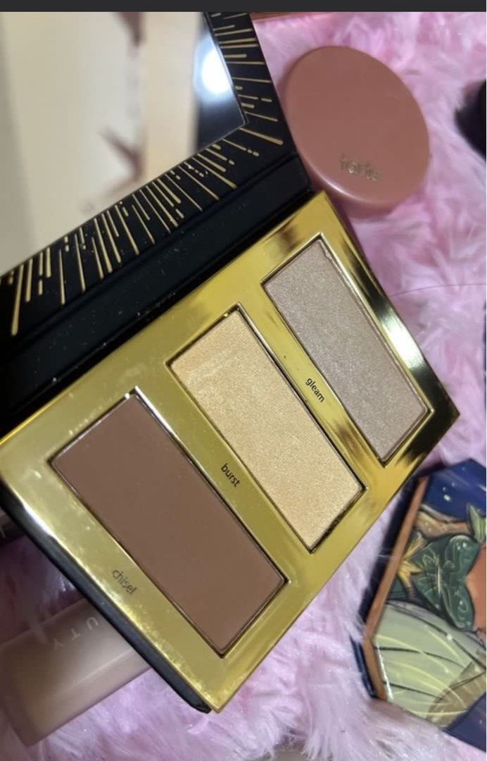 Makeup clearance bundle (Category: Makeup) located in Singapore. Submitted by violet.staycations (Listing ID 1405740745, Image 6). Description: Fenty pro filt’r foundation and concealer, all-over metallic powder raspberry rave Tarte make believe in yourself palette Fenty blotting powder in universal Tarte shape tape concealer, amazonian clay blush, tartiest pro glow to go palette Colourpop super shock shadow, jelly pop shadow, ultra glossy lip, D