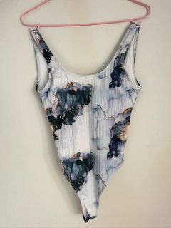 (Category: ) located in . Submitted by wearabletreasures.v (Listing ID 1405768176, Image 1). Description: .