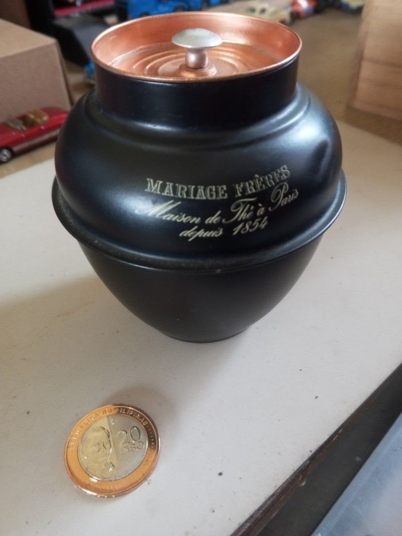 Mariage Frères Tea Canister (Category: Coffee & Tea Tableware) located in Cabuyao City. Submitted by daleskiee (Listing ID 1405758690, Image 1). Description: - Vintage Collectible - Made of Metal - Small dent near the label (right side).