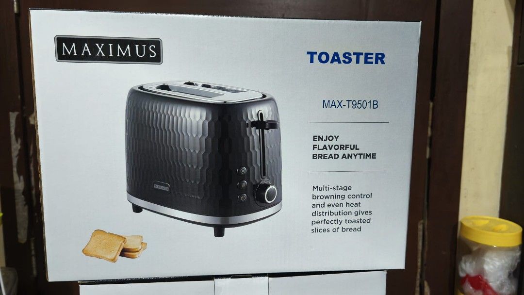 Maximus Electric Kettle MAX-K171B (Category: Kettles & Airpots) located in Cavite. Submitted by indigence (Listing ID 1405795716, Image 2). Description: Enjoy hot drinks with this Maximus electric kettle. Model MAX-K171B. The box indicates it is designed to cater to your daily needs, whether it's tea, coffee, or cereals. It has an optimum temperature for your convenience. brand new from Rustan's rfs:decluttering.