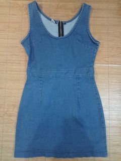 (Category: ) located in . Submitted by mi.apparel (Listing ID 1405730174, Image 1). Description: .