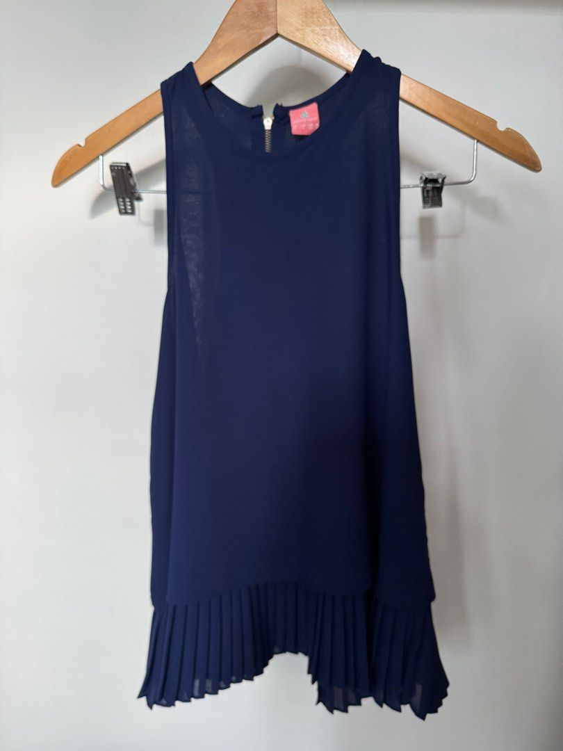 Navy Blue Halter Pleated Top (Category: Sleeveless) located in Pasig City. Submitted by helpmedispose (Listing ID 1405788834, Image 1). Description: .