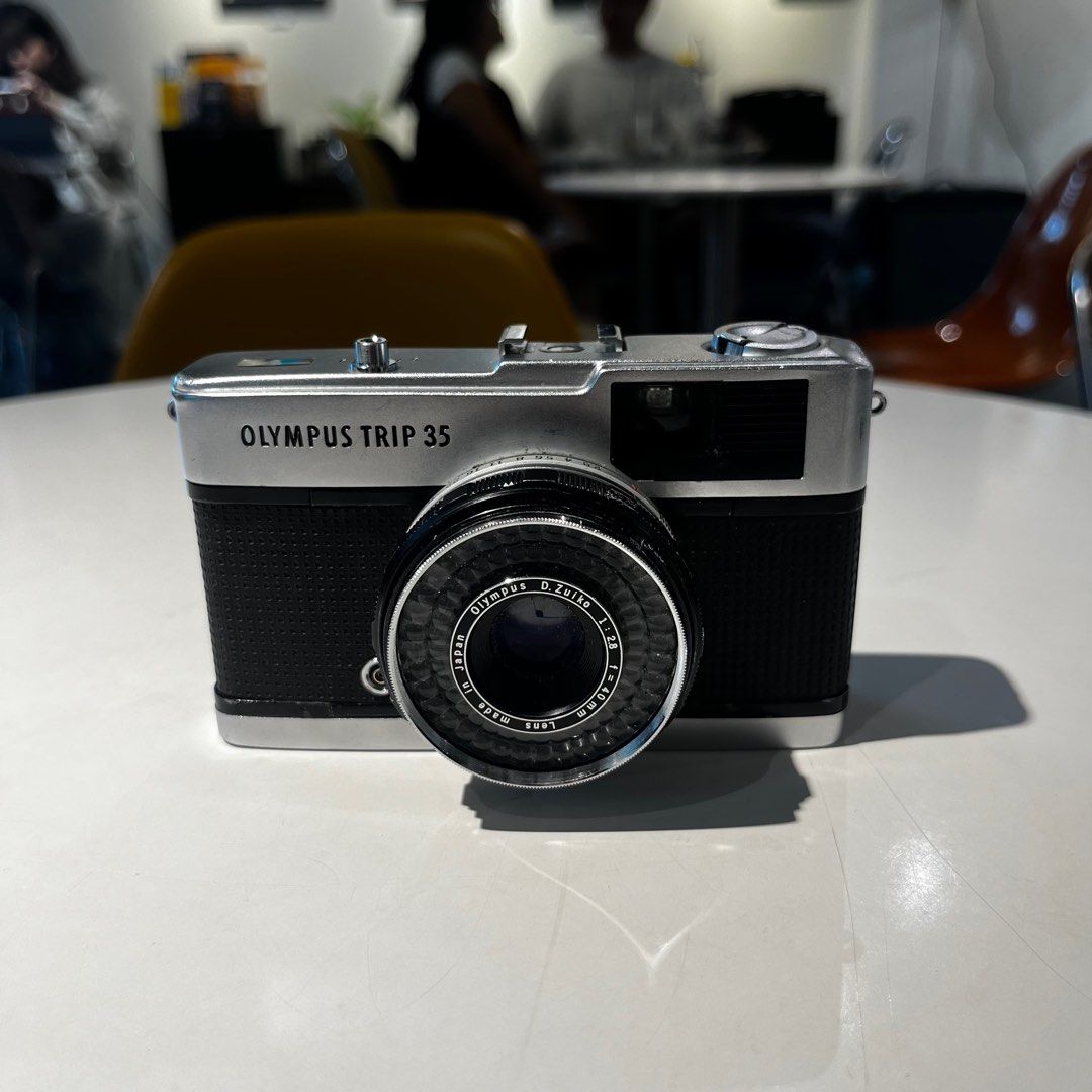 Olympus Trip 35 Film Camera (Category: Cameras) located in Antipolo. Submitted by cloudtaumbahay (Listing ID 1405783060, Image 1). Description: May small dent lang! personally used!.