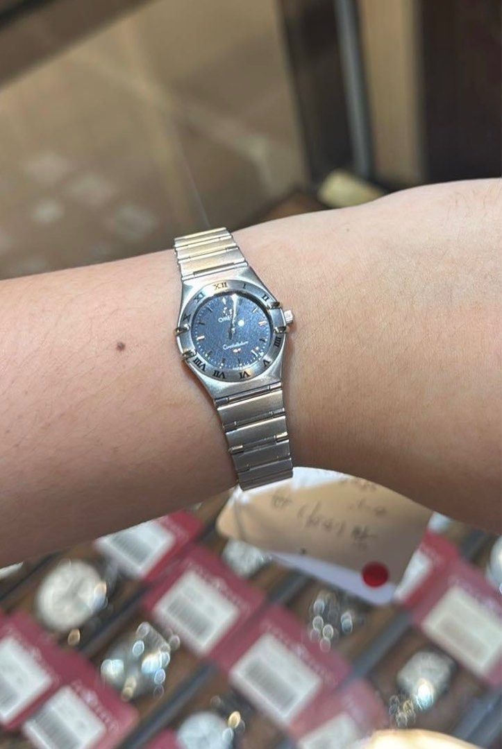 Omega Constellation (Category: Luxury Watches) located in Binangonan. Submitted by carividallo (Listing ID 1405813330, Image 1). Description: Comes with box operation instructions (see 2nd pic) Price nego.