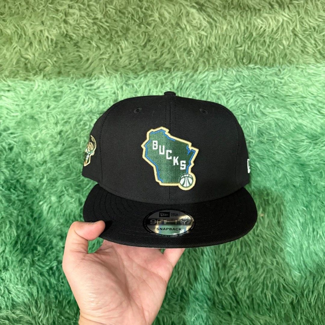 ORIGINAL NEW ERA 9FIFTY MILWAUKEE BUCKS (Category: Caps & Hats) located in Taguig. Submitted by deedeeee11 (Listing ID 1405744004, Image 1). Description: NEW ERA 9FIFTY MILWAUKEE BUCKS 100% WOOL 🥵🥵🥵 ACTUAL PICS POSTED ✅ ORIGINAL / LEGIT ✅ BRANDNEW & NO ISSUE ✅ BELOW SRP ✅ PHP 1,895 ONLY. FIXED. BELOW SRP NA. 5X MONEY BACK IF FAKE 🙇🏻‍♂️ Proof of Transaction? Visit our page: S N W D R P.