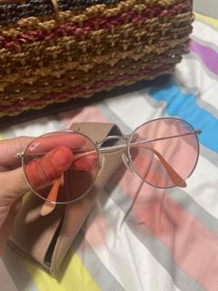 (Category: ) located in . Submitted by april_bee18 (Listing ID 1405866680, Image 1). Description: .