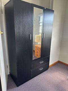 (Category: ) located in . Submitted by priceworthfurniture (Listing ID 1405902027, Image 1). Description: .