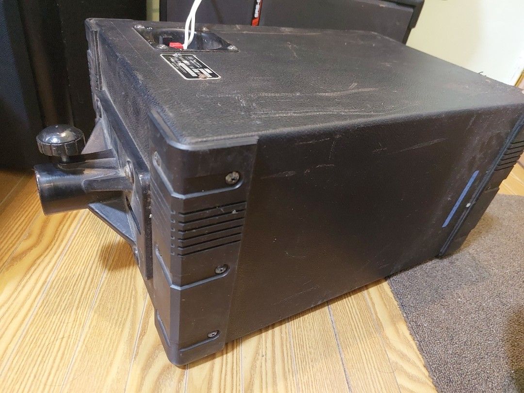 Roland SRS-80 Professional Sound System Speaker (Category: Soundbars, Speakers & Amplifiers) located in Baliuag. Submitted by papa.gardz (Listing ID 1405752631, Image 2). Description: roland speaker..