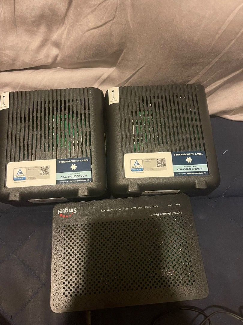 Singtel Optical Network Router Set, Computers & Tech, Parts ...