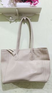 (Kategori: ) berada di . Dikirim oleh puffypuffff (ID iklan 1405856748, Gambar 1). Deskripsi: .