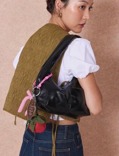 (Category: ) located in . Submitted by happy.hauls (Listing ID 1405872562, Image 1). Description: .