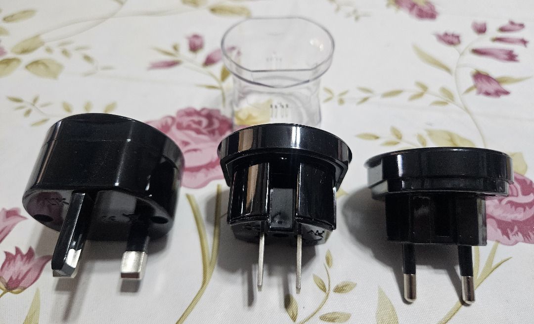 Travel Adaptors - Worldwide (Category: Cables & Adaptors) located in Makati City. Submitted by KuWeLaDevil01 (Listing ID 1405727918, Image 3). Description: Travel Adaptor - Worldwide Rated 110-250V, 10A For the happy traveler. If you want a new one or a spare to keep in your backpack or suitcase. Comes with a pouch and instructions. It does not have a fuse, take note. Personally, what we do is we bring one of this along with a 4-5 outlet extensio