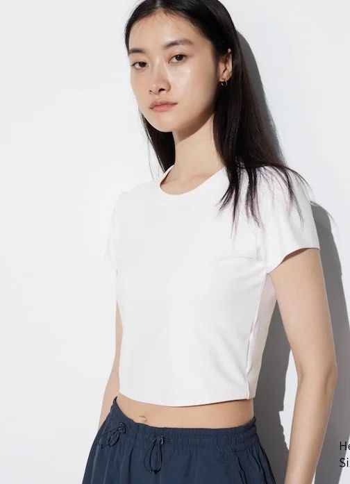Uniqlo Crop Top Airism (Category: Shirts) located in Quezon City. Submitted by declutterqa (Listing ID 1405856336, Image 2). Description: ⭐️ really cute, barely used! not into crop style anymore Please read before asking questions! 🪭 Items are slightly negotiable as I am heavily decluttering, no swaps/trades. 🧾 Payment via GCASH/BPI QR 🛵 Delivery within metro manila thru grab/lalamove booking by buyer. Delivery outside of Metro Manila via LBC 