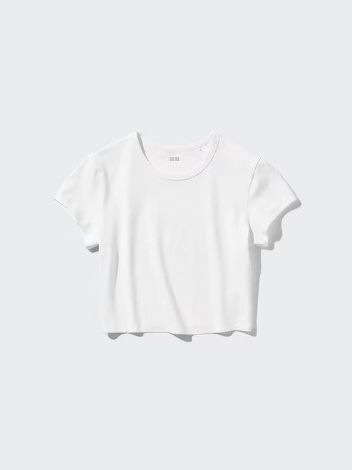 Uniqlo Crop Top Airism (Category: Shirts) located in Quezon City. Submitted by declutterqa (Listing ID 1405856336, Image 1). Description: ⭐️ really cute, barely used! not into crop style anymore Please read before asking questions! 🪭 Items are slightly negotiable as I am heavily decluttering, no swaps/trades. 🧾 Payment via GCASH/BPI QR 🛵 Delivery within metro manila thru grab/lalamove booking by buyer. Delivery outside of Metro Manila via LBC 