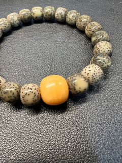 (Category: ) located in . Submitted by ciinla_crystals (Listing ID 1405734986, Image 1). Description: .