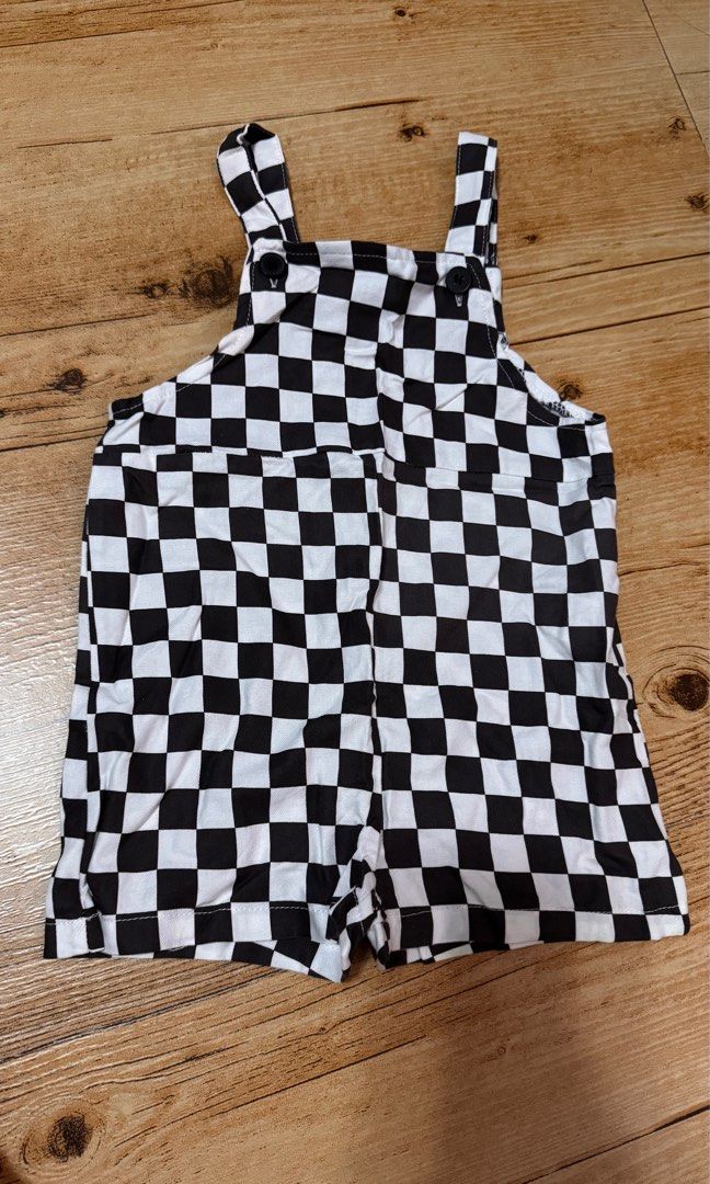 [18-24m] Shein Checkered Overalls/Dungarees (Category: Babies & Kids Fashion) located in Cabuyao City. Submitted by mamamara19 (Listing ID 1406047122, Image 1). Description: - Shein Checkered Overalls/Dungarees - Size: 18-24 months - Stylish black and white checkered pattern - Available for both boys and girls - Meetup locations: Solenad and Uptown Mall (Tuesdays only).