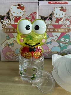 （分類：）位於 。 由 yeeee_t 提交（商品編號 1405952560，圖片 1）。簡介： 。