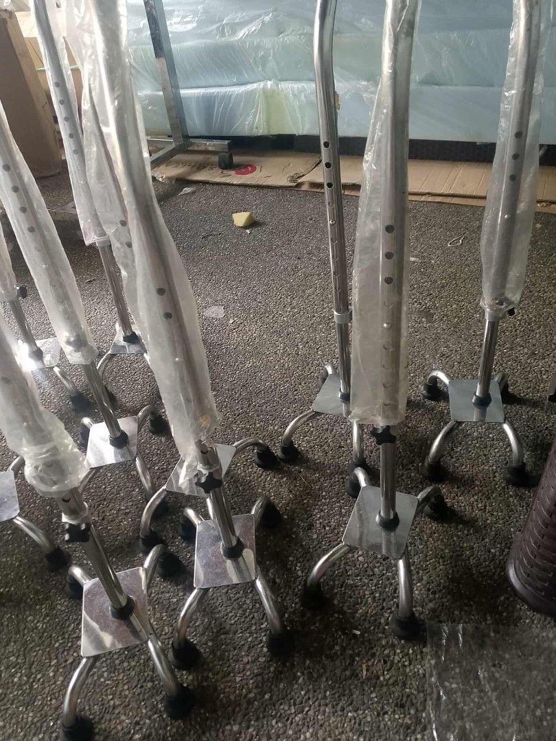 Adjustable Quad Cane (Category: Medical Supplies & Tools) located in Manila. Submitted by oplecherly24007 (Listing ID 1406092545, Image 1). Description: - Sturdy base for enhanced stability. - Height-adjustable for a custom fit. - Available in various handle colors. - Provides support and assistance for mobility..