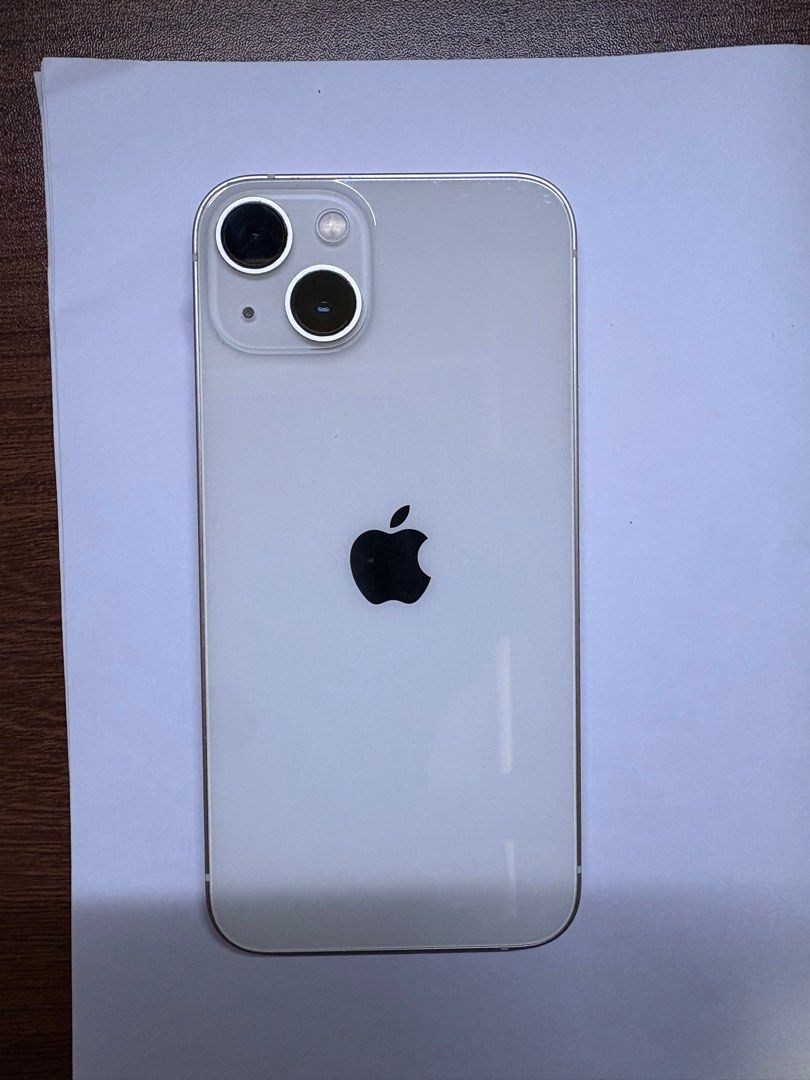 Apple iPhone 13 （分類：iPhone 13 系列）位於 Hong Kong。 由 roychau852 提交（商品編號 1406039721，圖片 2）。簡介： iPhone 13 128GB 白色 電池健康度78% 所有功能正常 轉電話所以放 可議 西鐵綫交收（元朗交收可以再減） 。