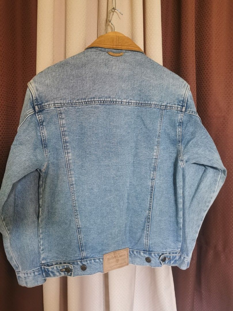 Authentic Marlboro Classics XS denim jacket leather collar (Category: Coats, Jackets and Outerwear) located in Santa Rosa. Submitted by setfree (Listing ID 1404978657, Image 3). Description: Authentic Marlboro Classics XS on tag shoulder 18.5 19w x 24l RFS: moving abroad 110 J&T Santa Rosa, Nueva Ecija.