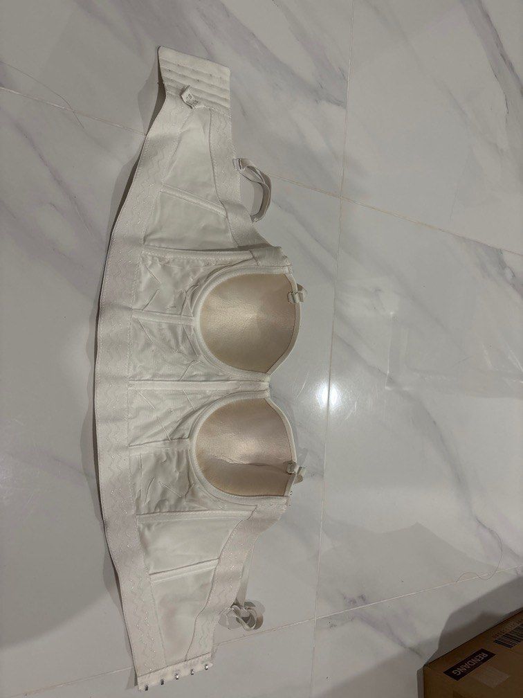 BUSTIER MUTIARA (Kategori: Atasan) berada di Jakarta Barat. Dikirim oleh mbymalika (ID iklan 1406053470, Gambar 3). Deskripsi: Size 36B .