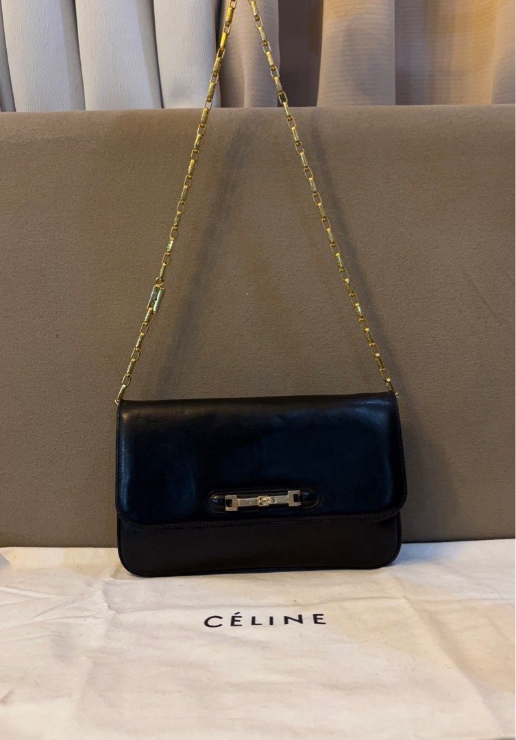Celine Chain Bag (Category: Luxury Bags & Wallets) located in Paranaque City. Submitted by katlouieleandicho (Listing ID 1405994066, Image 1). Description: 💯Authentic Made in Italy 8/10 condition .