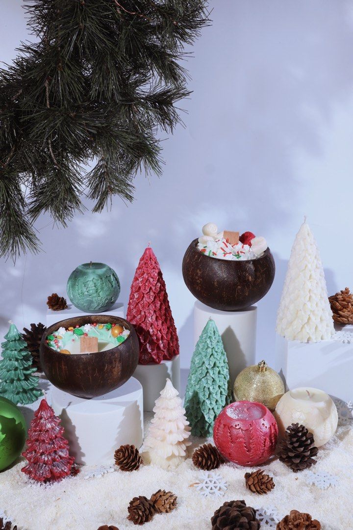 Christmas Scented Candles - Various Designs (Category: Other Home Decor) located in Caloocan City. Submitted by ambrk (Listing ID 1405954118, Image 1). Description: Kandellia candles are made with care using the best ingredients: pure soy wax, natural wood wicks, safe fragrances and dyes. The candles are poured in coconut bowls, supporting farmers and being eco-friendly. Kandellia candles are both luxurious and kind to the environment..