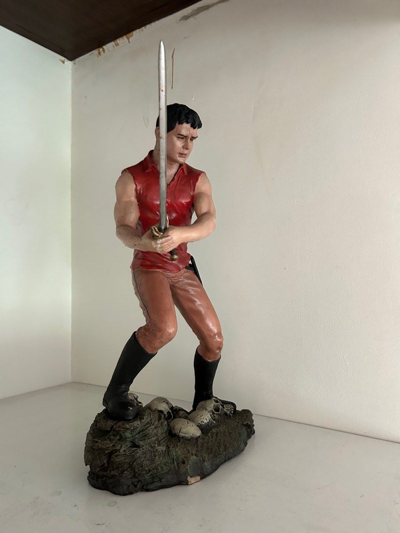 Darna and Panday Figurines (Category: Figurines & Statues) located in Manila. Submitted by int38 (Listing ID 1405934815, Image 2). Description: - Collectible figurines featuring Panday (FPJ) and Darna - Panday includes a sword. - Darna is in her classic red and gold costume. - Both figures are on detailed bases. - Ideal for collectors and Filipino comics fans. selling as set 30k customized resin as is where is .