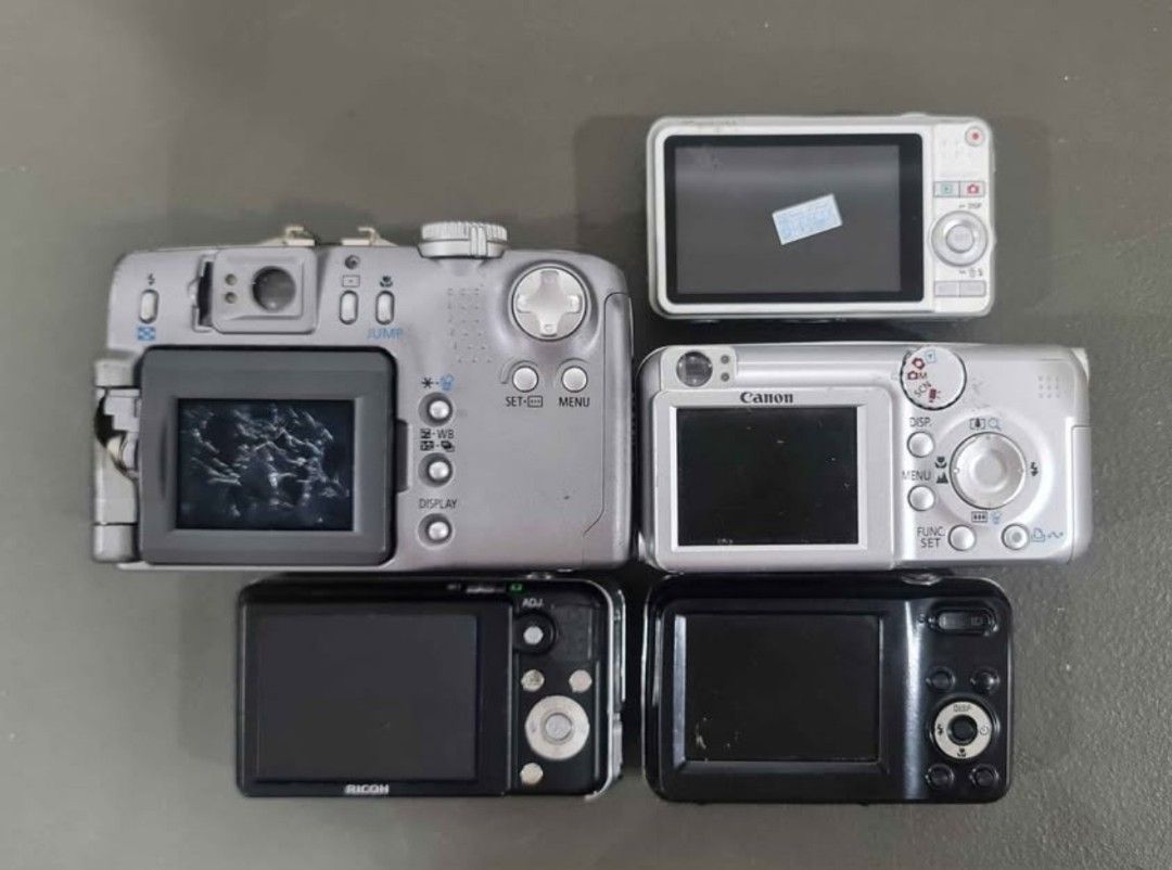 Digicams UNTESTED (Category: Cameras) located in Manila. Submitted by carnikk (Listing ID 1405955676, Image 2). Description: 5 Digicams UNTESTED.. as is.. good for parts/repair 250 each 600 take all buy at your own risk, no return/refund pickup only here at my location or can ship thru lalamove only I will not entertain sa mga nagtatanong pa kung ano issue or if working, again untested nga San antonio village, Makati city.