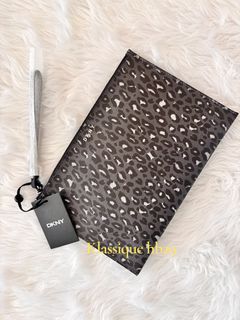 (Category: ) located in . Submitted by klassique_handbags (Listing ID 1406028247, Image 1). Description: .